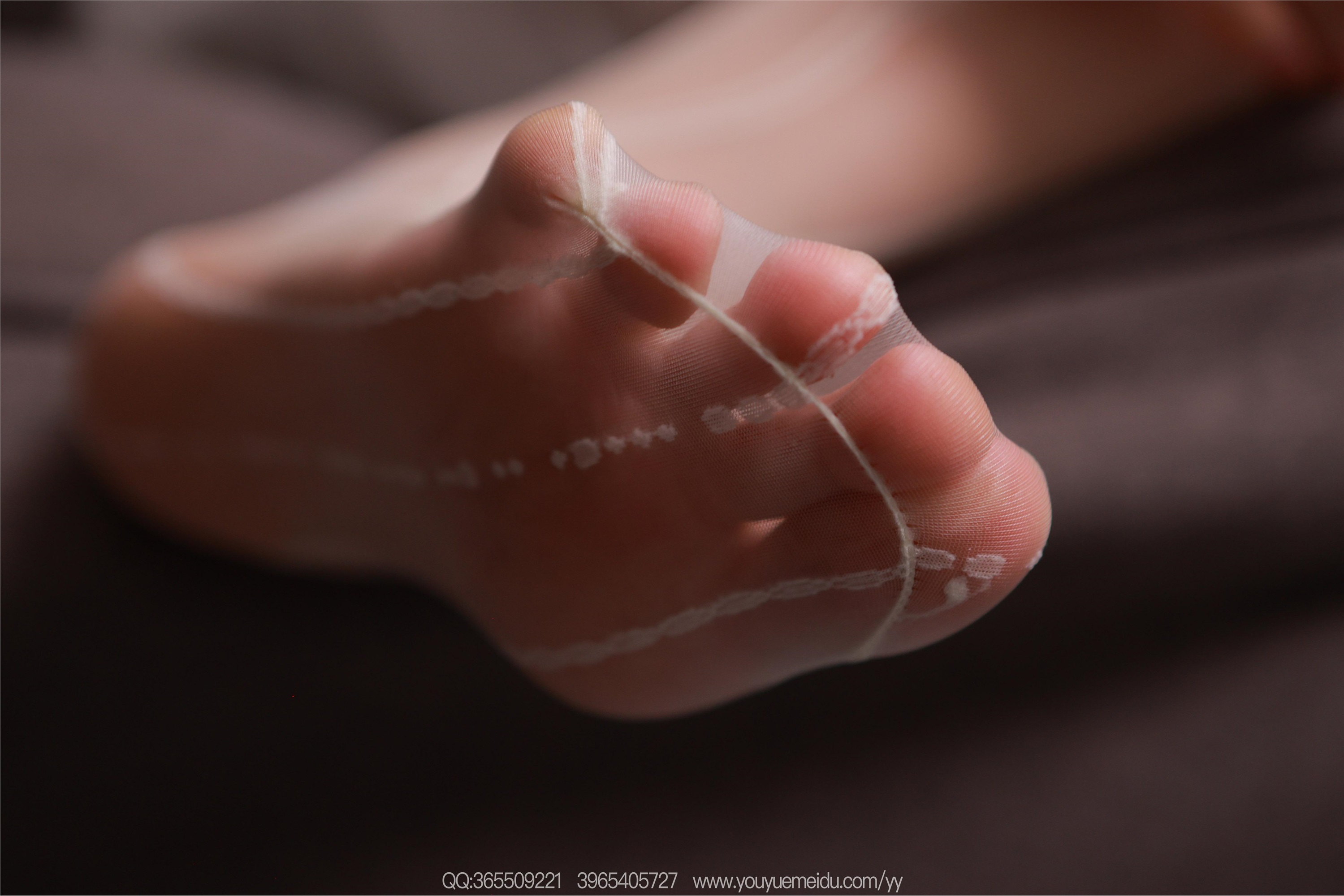 IESS异思趣向  2025.12.10 丝享家2233：小婕《白里透粉（上）》